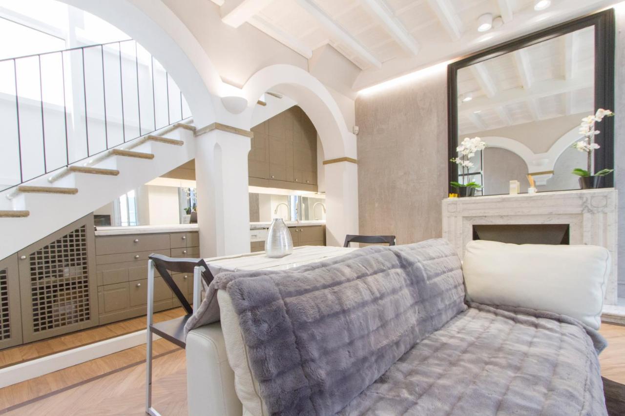 Elegante E Completamente Arredato Apt In Duomo Милан Экстерьер фото